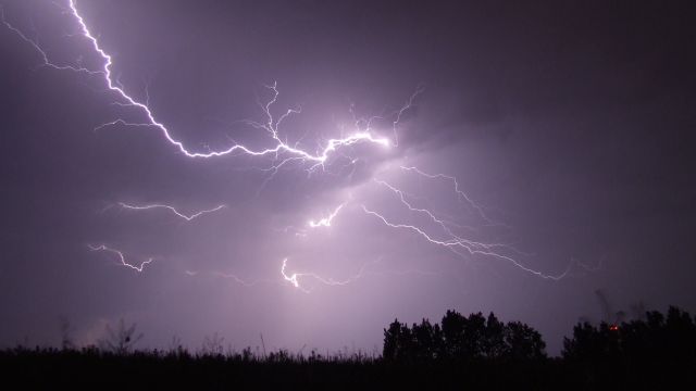 На Воронежскую область надвигаются грозы
