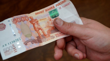 Подросток из Терновского района купил у пенсионерки банку меда за «прикольную» купюру