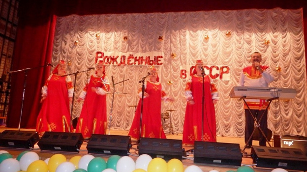 Песни советских композиторов пригласили исполнить и послушать жителей Эртильского района