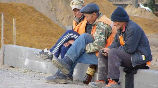 В Нижнедевицком районе участковый не заметил 17 гастарбайтеров, зарегистрированных в нежилом доме