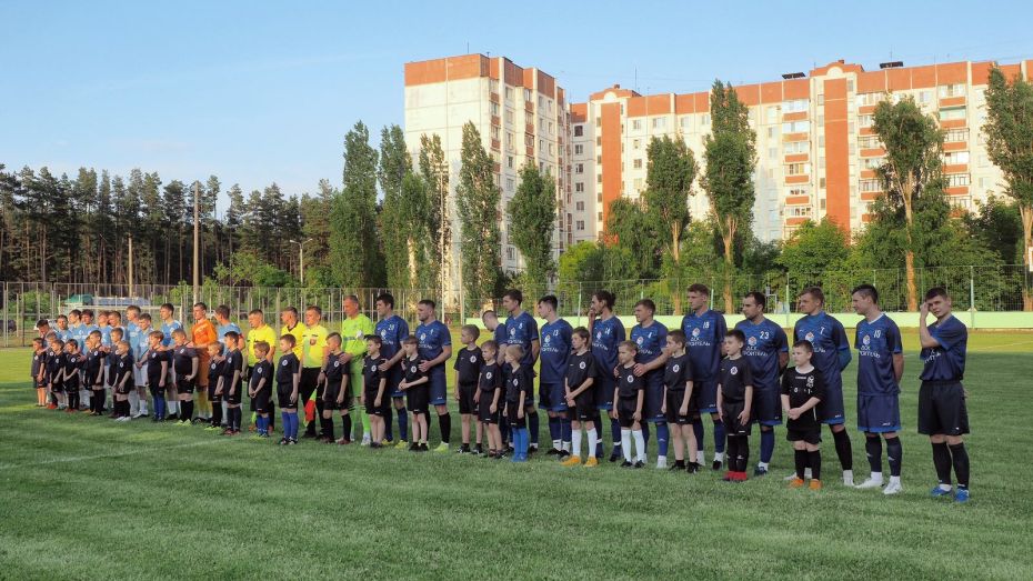 Депутат Воронежской гордумы принял участие в открытии нового футбольного сезона в Придонском