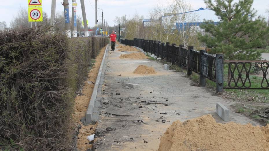 В центре Петропавловки начали строить тротуары