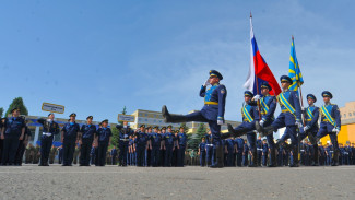 Главком ВВС России открыл всероссийские соревнования летчиков «Авиадартс-2015» в Воронеже