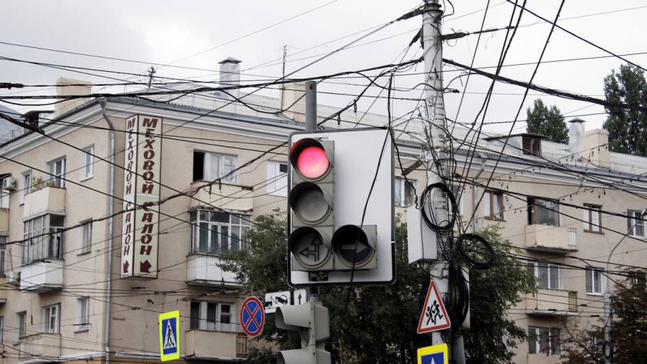 Эффективность умных светофоров в Воронеже оценят до 15 сентября