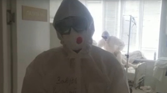 Врач из реанимации «красной зоны» напомнил воронежцам о важности прививок от COVID-19