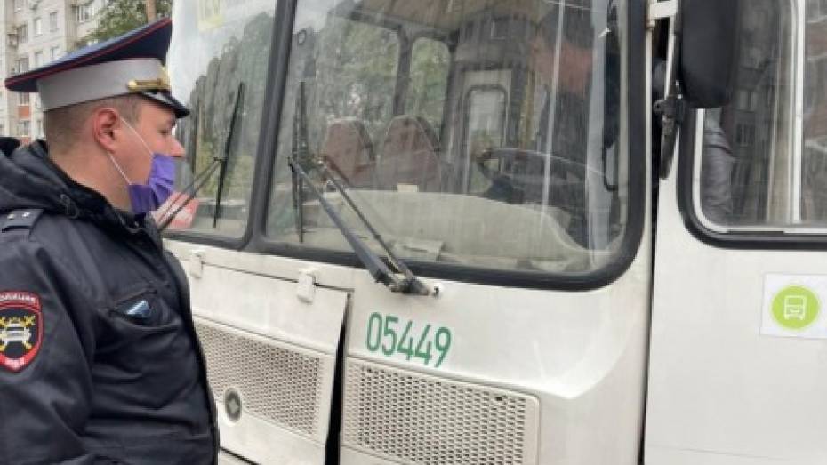 В Воронеже задержали водителя автобуса без прав