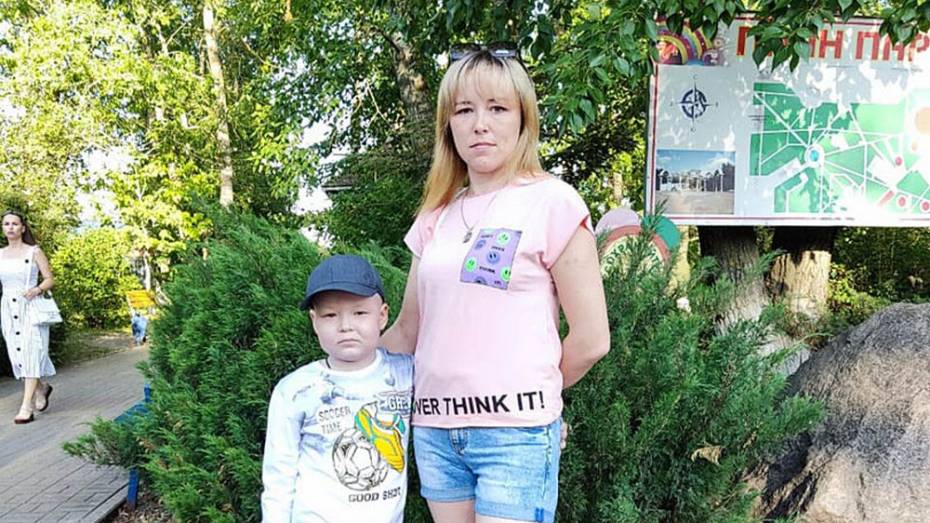 Жительнице Лисок помогли собрать 2,5 млн рублей на трансплантацию костного мозга для сына