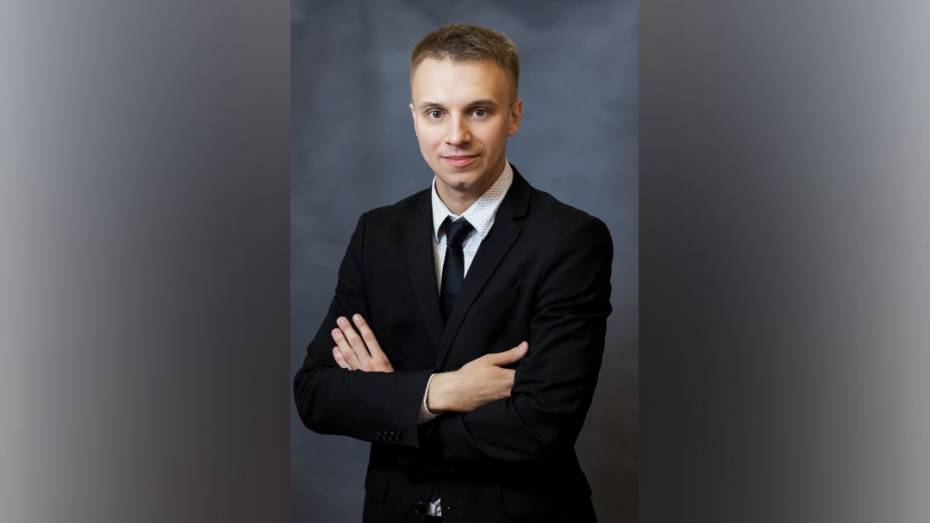 Учитель биологии из Воронежа вышел в полуфинал шоу «Классная тема» на телеканале «Россия»