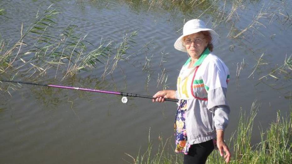 В Новохоперском районе прошли соревнования по спортивной рыбалке среди  людей с ограниченными возможностями