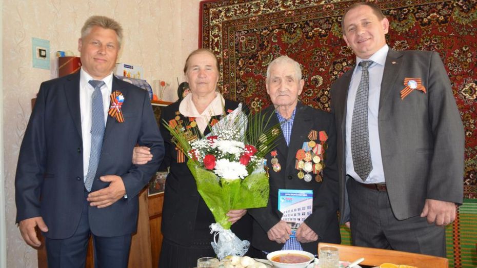 Каширский ветеран 9 мая отметил День Победы и день рождения