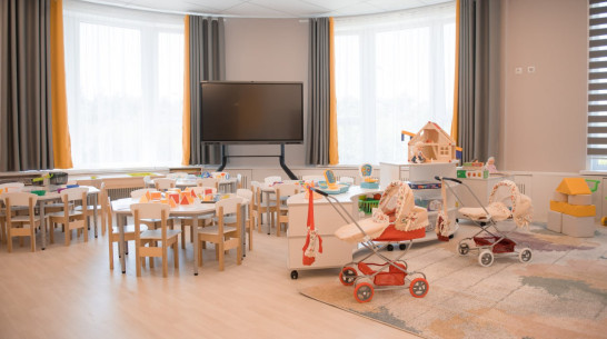 Стало известно, сколько воспитателей работает в Воронежской области