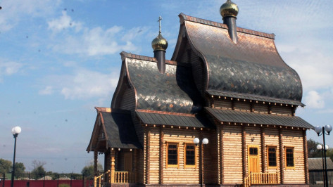 Московский бизнесмен построил храм в Хохольском районе