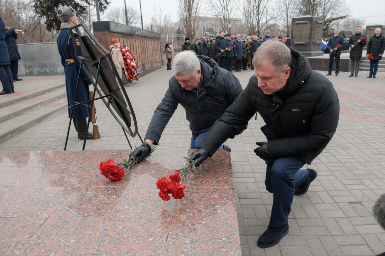 День Героев возложение