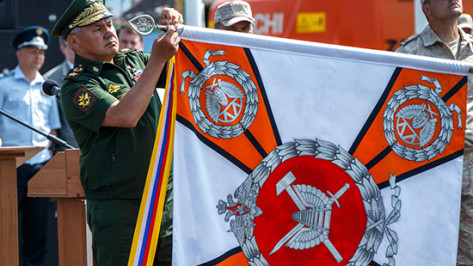 Министр обороны РФ вручил орден Жукова военным за постройку магистрали в обход Украины