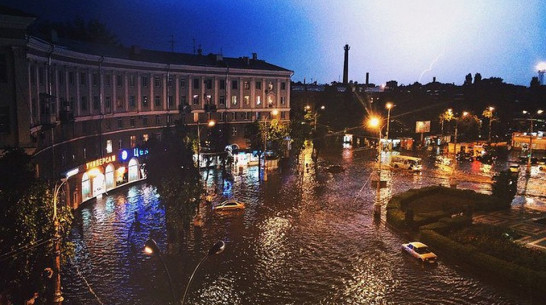 «К черту машины, покупаем лодки!» Как залило Воронеж
