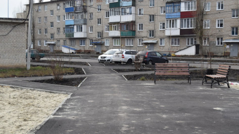 В Поворино благоустроили двор за 9 млн рублей