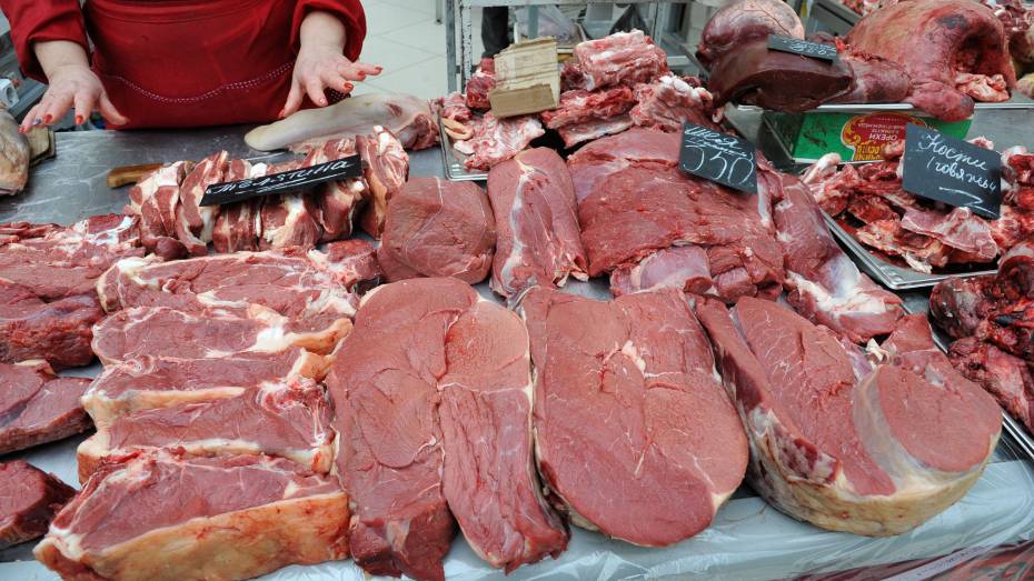 В Воронежской области из оборота изъяли 13 партий небезопасной мясной продукции