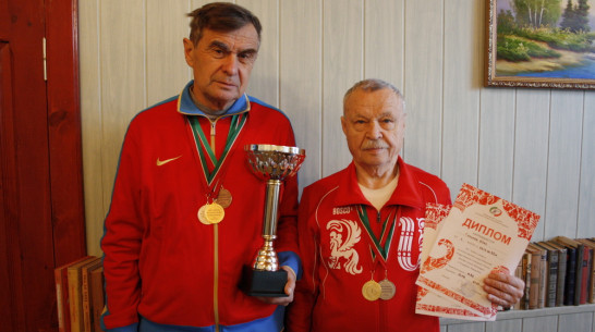 Аннинские ветераны стали чемпионами области по легкой атлетике