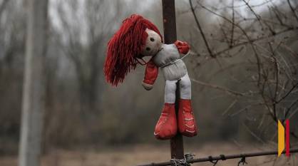 В Воронежской области на улице нашли 3-летнюю девочку в тонкой куртке и колготках