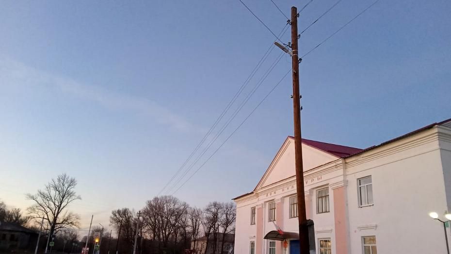 В петропавловском селе Новобогородицкое модернизировали уличное освещение