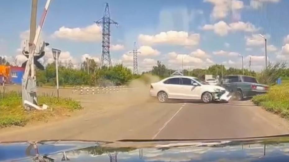 Воронежец открыл стрельбу на предприятии и устроил ДТП, уходя от погони: видео