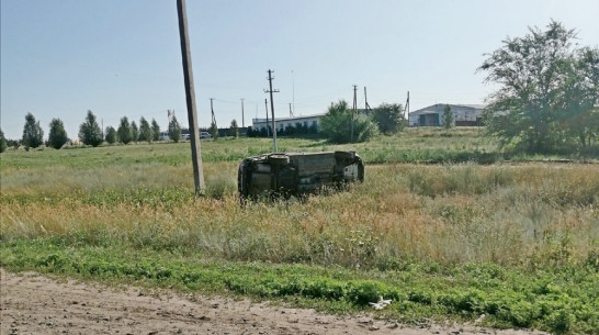 В Ольховатском районе опрокинулся Mitsubishi: погибла женщина
