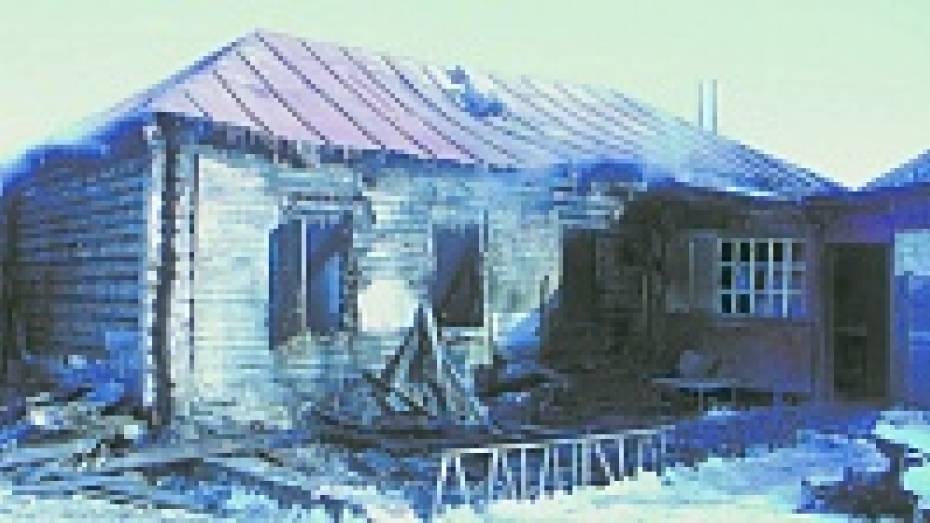 В Таловском районе на пожаре погибли два человека