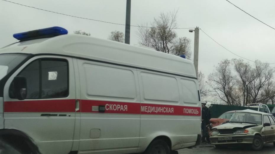 Воронежская полиция рассказала подробности ДТП с 3 машинами на набережной 