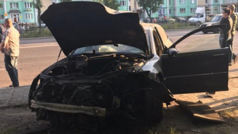 Воронежские полицейские разыскивают водителя, сбившего 2 пешеходов