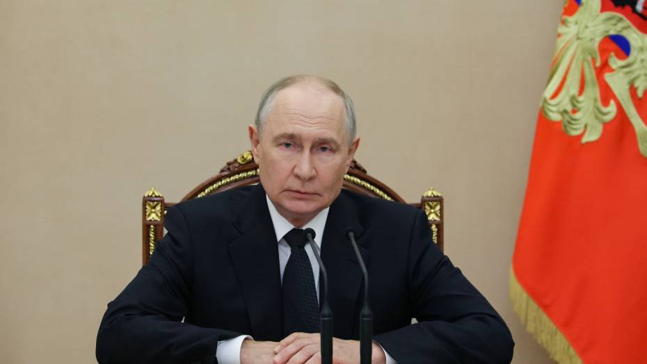 Президент Владимир Путин наградил троих воронежцев