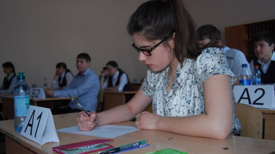 В Богучарском районе 49 девятиклассников получили двойки на экзамене по математике