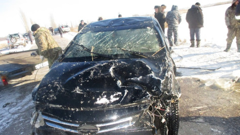 Hyundai упал в водоем в Воронежской области: погибли парень и девушка