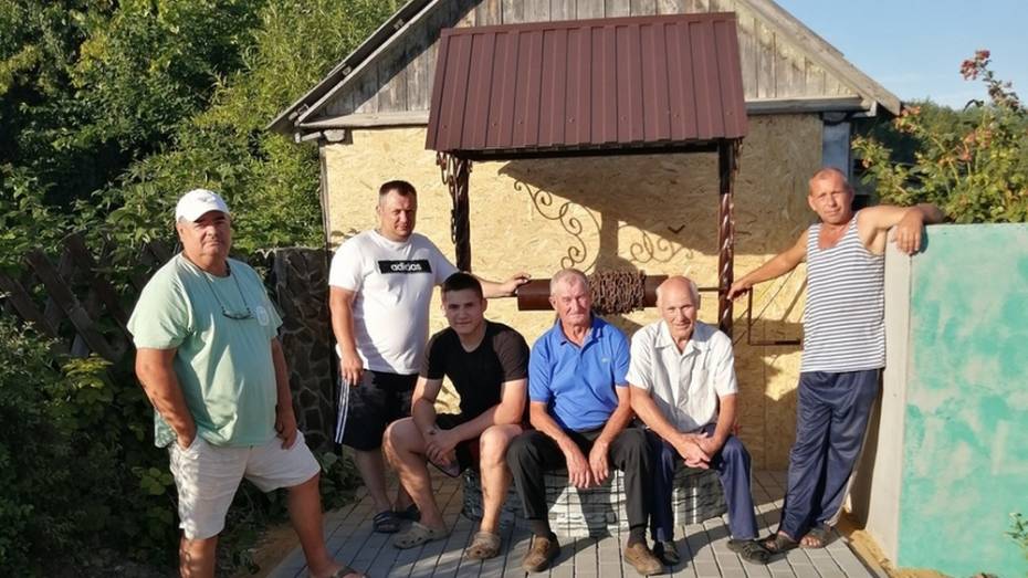 В хохольском селе Гремячье активисты благоустроили старый  колодец