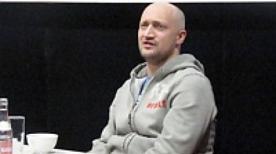 Гоша Куценко о воронежской телеведущей: «Женя благословляет  нас на спектакли!»