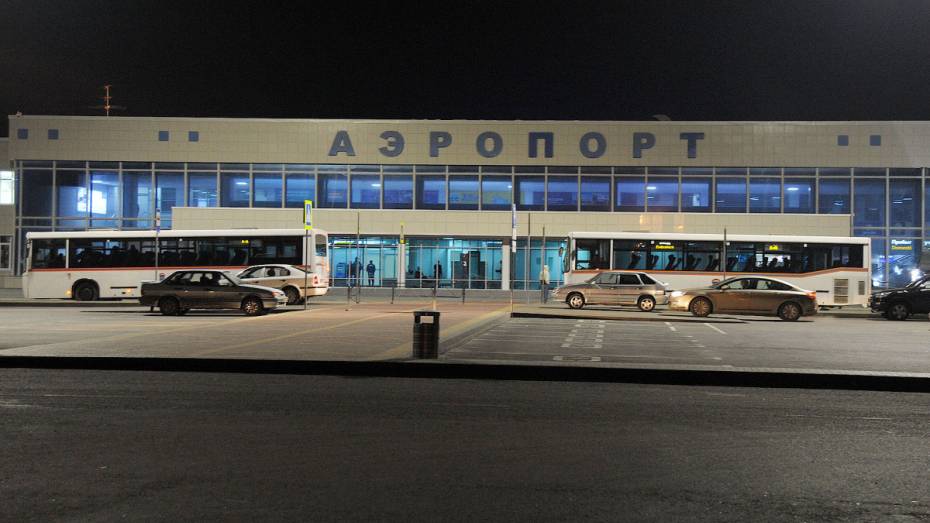 Самолет Санкт-Петербург – Брянск отправили на запасной аэродром в Воронеже