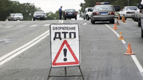 В Грибановском районе автомобилист насмерть сбил пешехода