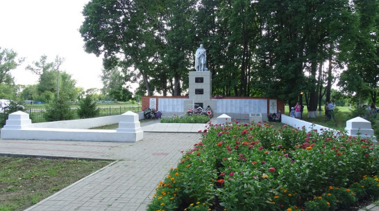 Новый памятник советскому солдату установят на братской могиле в хохольском Семидесятном