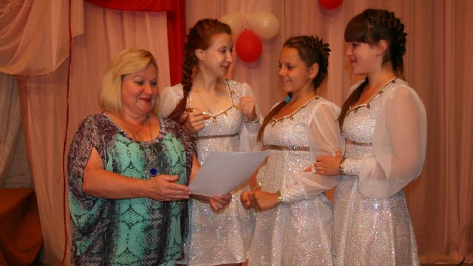 Школьницы из Острогожского района победили на фестивале в Беларуси