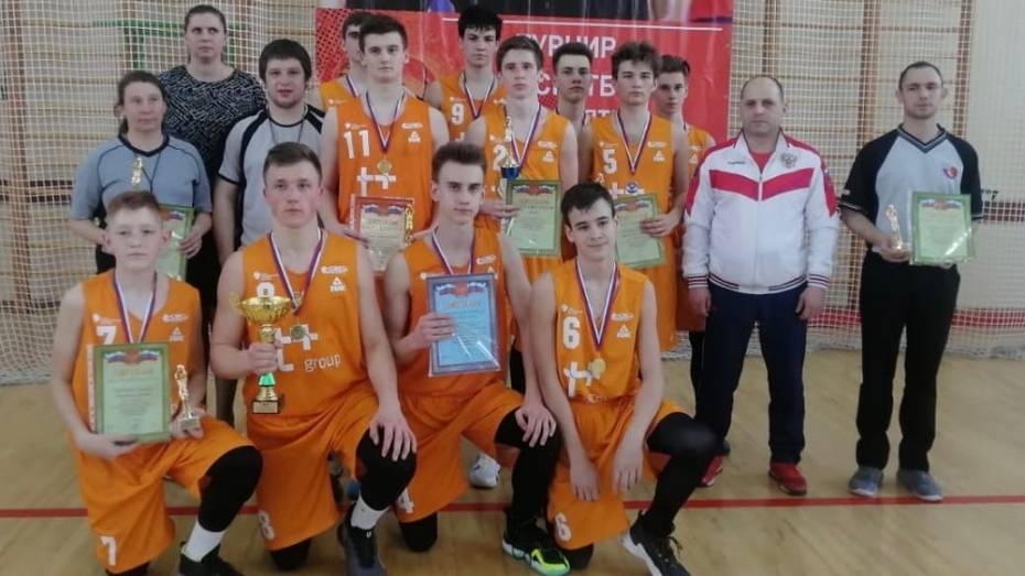 Борисоглебские баскетболисты завоевали 1-е место в межрегиональном турнире