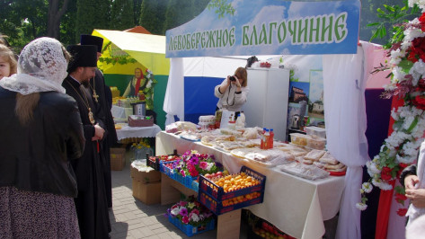 «Церковь уделяет служению женщин особое внимание». В Воронеже прошла благотворительная ярмарка, организованная женсоветом митрополии