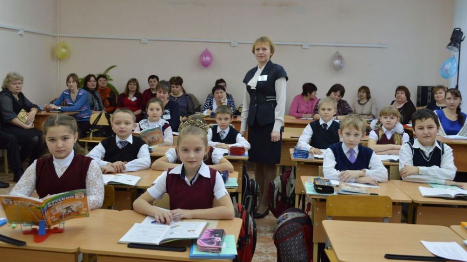 В Воробьевском районе выбрали учителя года