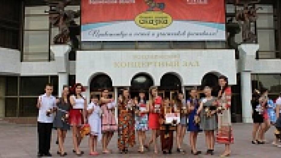 Верхнемамонские школьники стали победителями и лауреатами областного фестиваля «Старая, старая сказка»