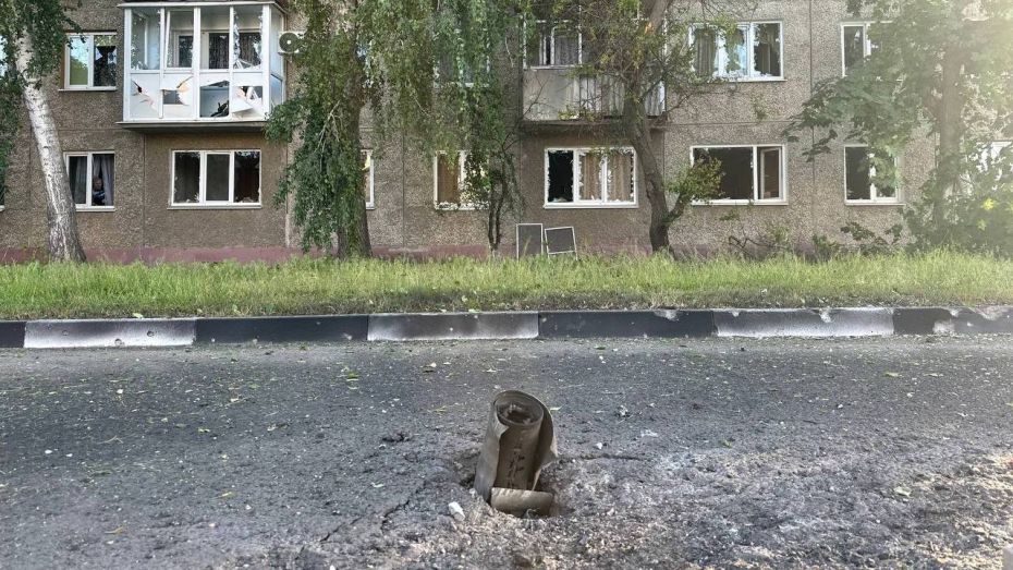 В Белгородской области при ночном обстреле Шебекино пострадали 4 человека