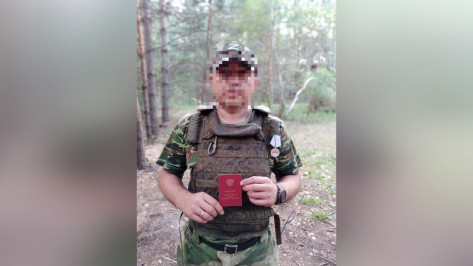 Артиллериста из Ольховатского района наградили медалью «За отвагу»