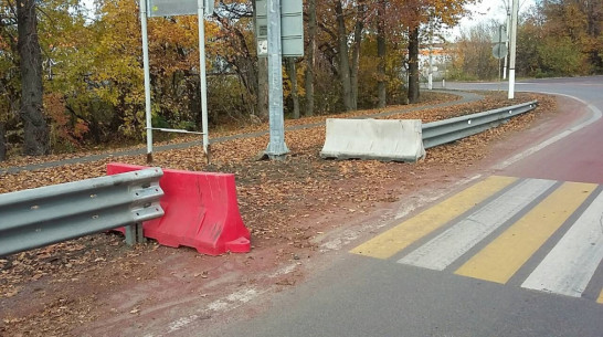 Дорожники устранили нарушение на переходе под Воронежем