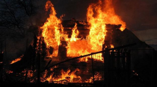В семилукском поселке Стрелица при пожаре погибли 2 человека