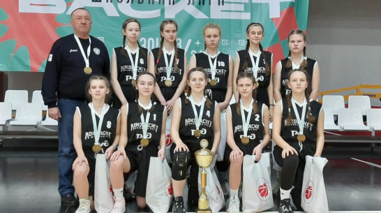 Эртильские баскетболисты привезли с областного турнира «золото» и «серебро»