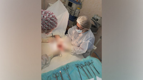 Воронежские хирурги пришили пациенту отрезанную пилой кисть