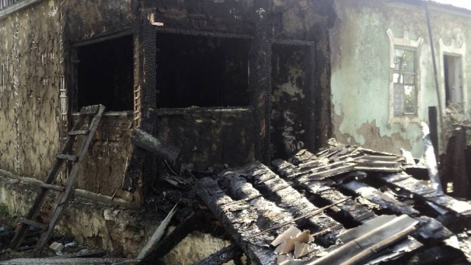 В Верхнехавском районе пожар унес жизни двух мужчин