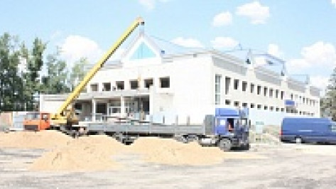 В поселке Хохольский началась реконструкция дворца культуры